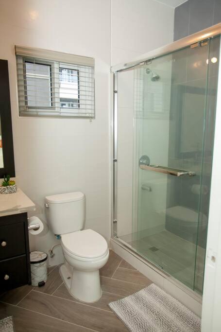 Funtime Vacation Home Kingston Luaran gambar