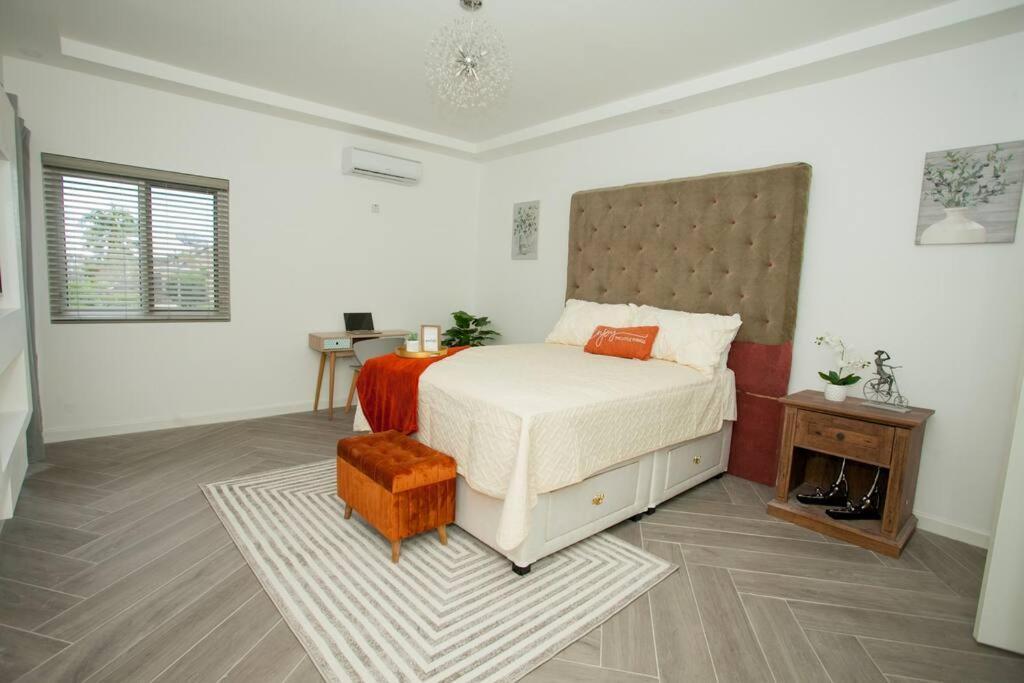 Funtime Vacation Home Kingston Luaran gambar