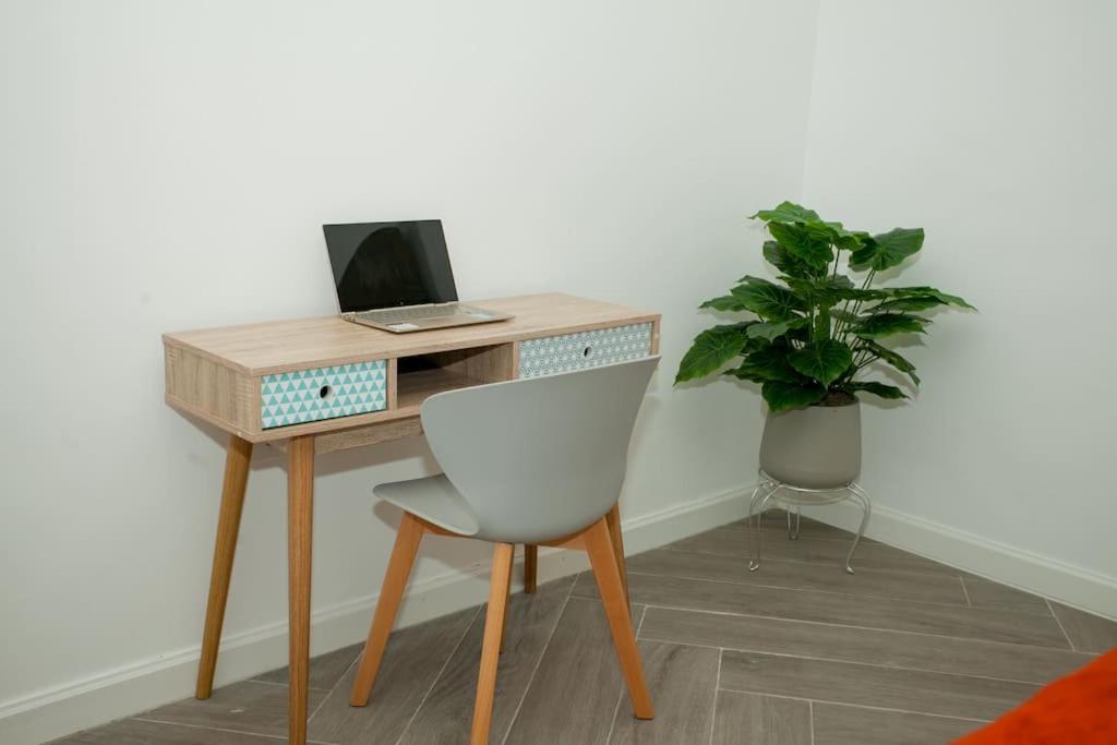 Funtime Vacation Home Kingston Luaran gambar