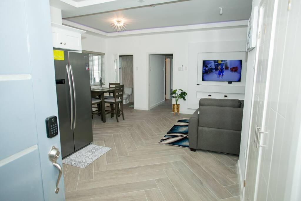 Funtime Vacation Home Kingston Luaran gambar