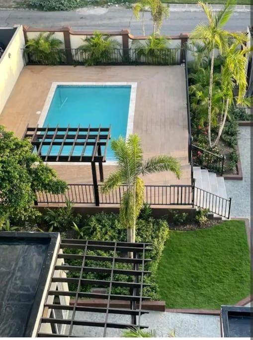 Funtime Vacation Home Kingston Luaran gambar